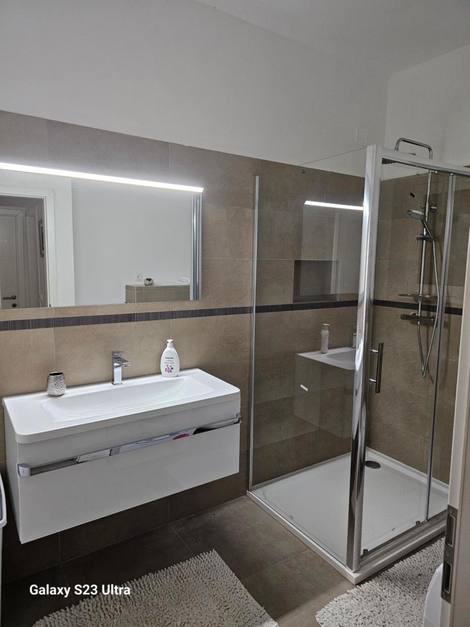 Apartmani Dianna Kaštela Kültér fotó